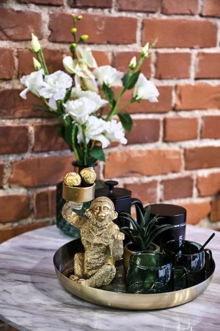 Urban-Glam City Centre Studio With A Gym And Terrace Tallinn Ngoại thất bức ảnh