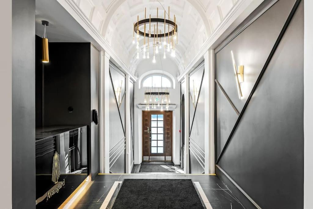 Urban-Glam City Centre Studio With A Gym And Terrace Tallinn Ngoại thất bức ảnh