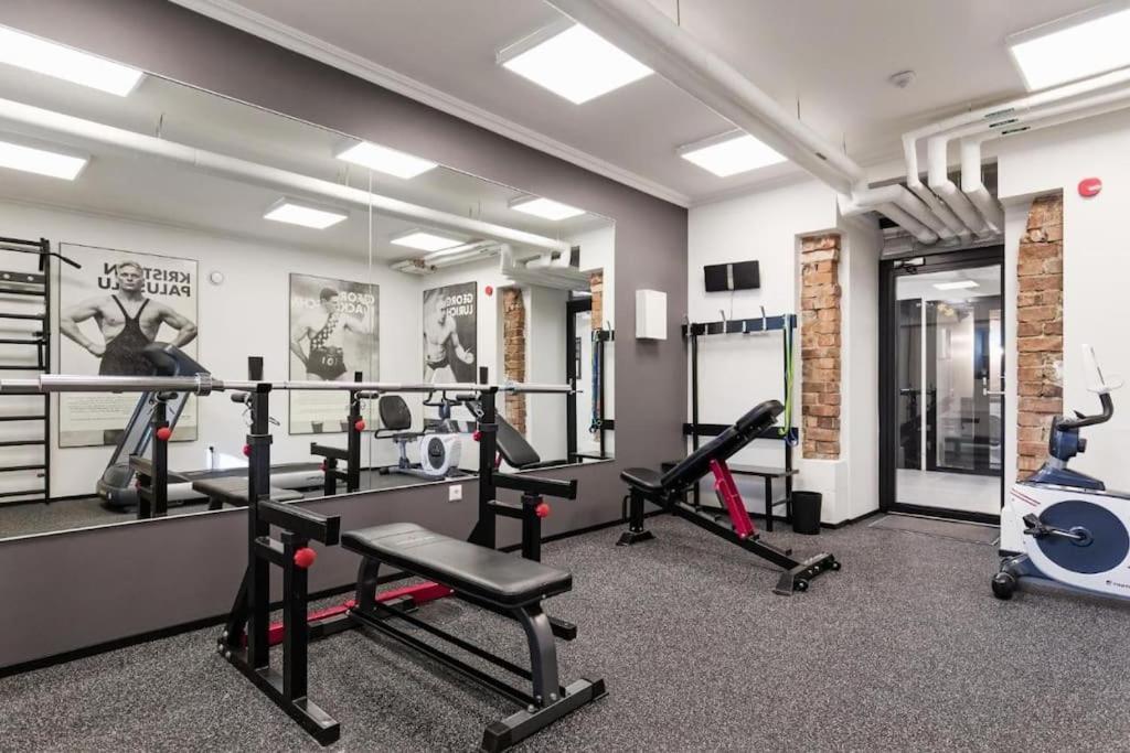 Urban-Glam City Centre Studio With A Gym And Terrace Tallinn Ngoại thất bức ảnh