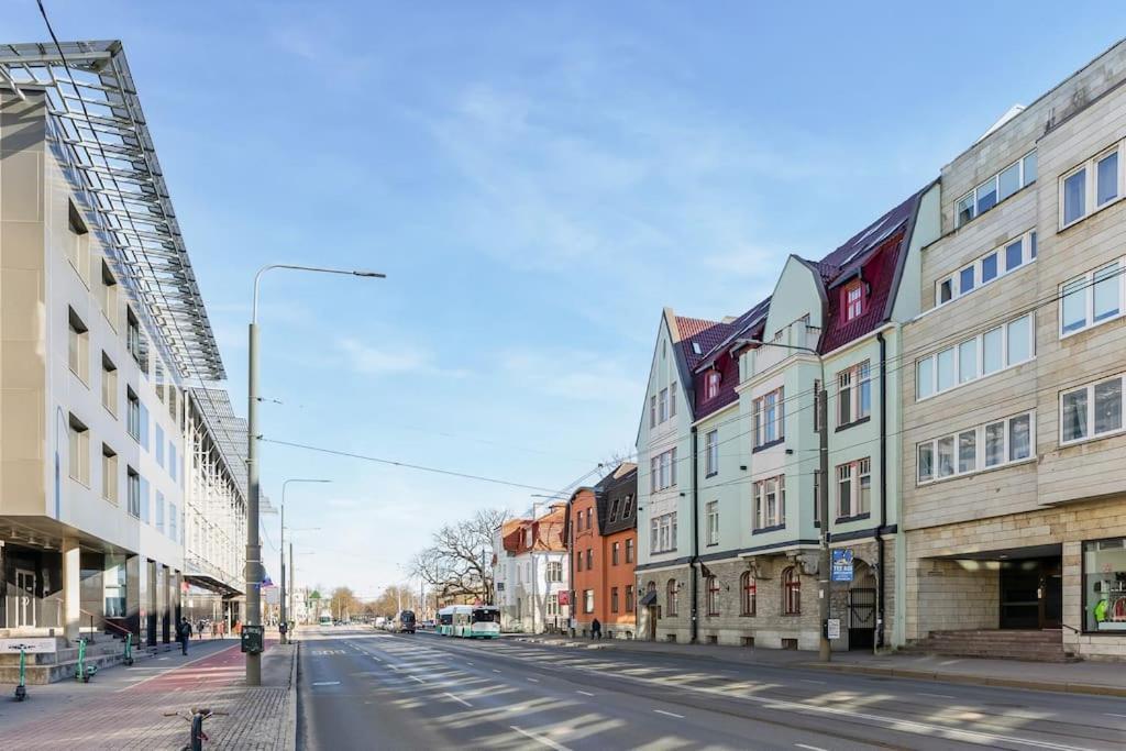 Urban-Glam City Centre Studio With A Gym And Terrace Tallinn Ngoại thất bức ảnh