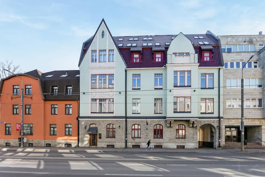 Urban-Glam City Centre Studio With A Gym And Terrace Tallinn Ngoại thất bức ảnh