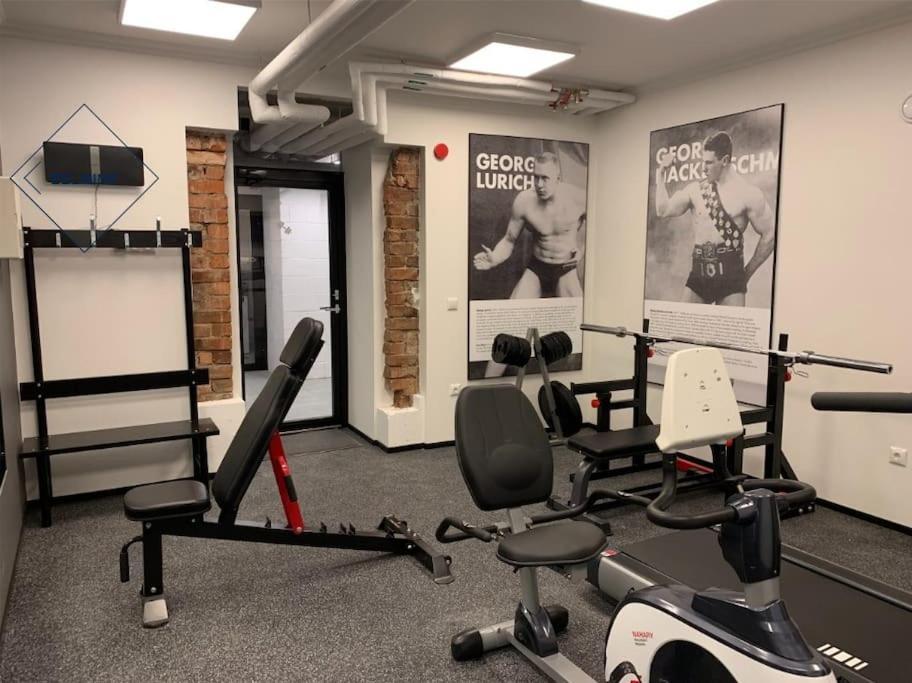 Urban-Glam City Centre Studio With A Gym And Terrace Tallinn Ngoại thất bức ảnh
